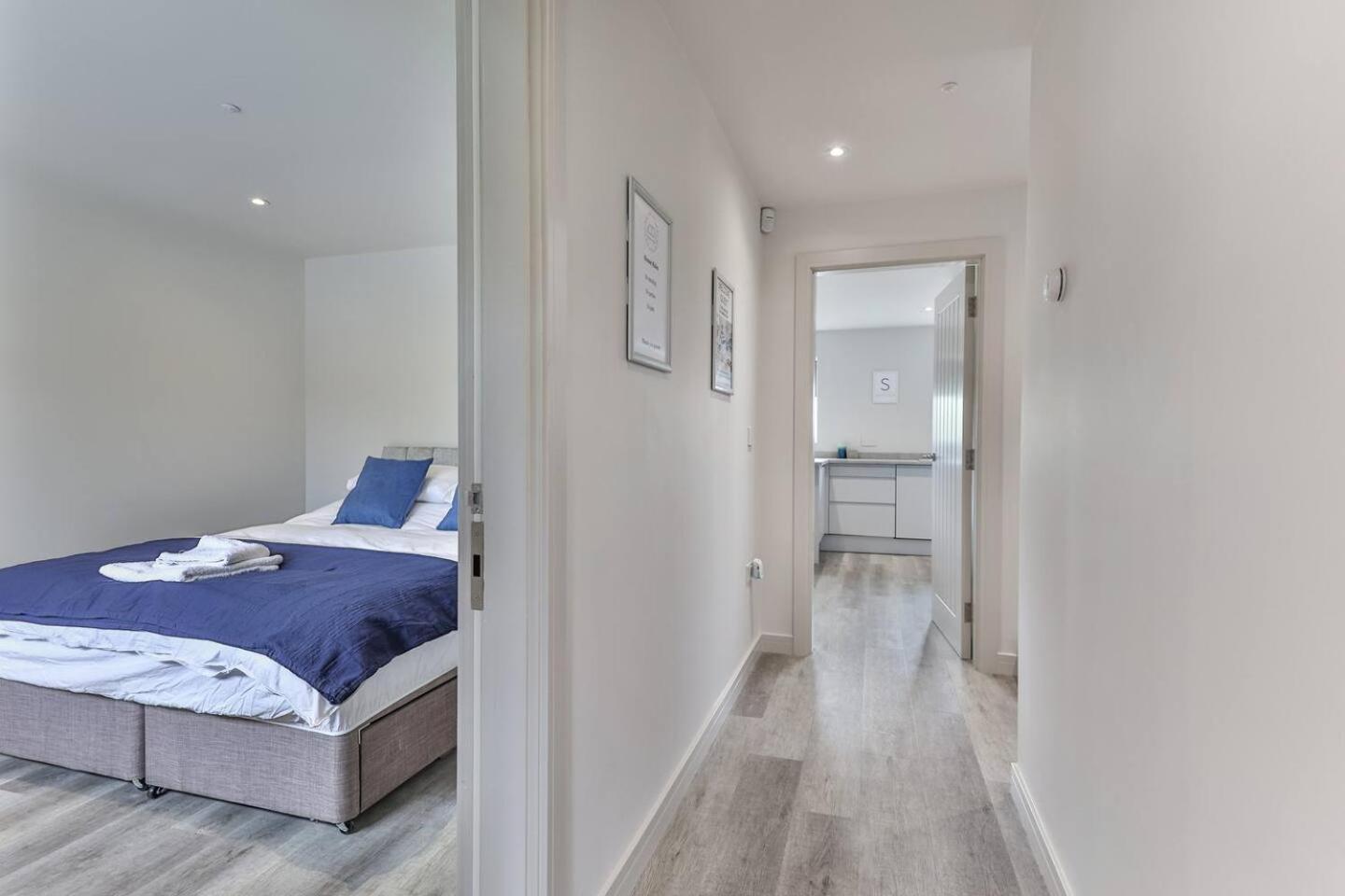 Newly Renovated 3 Bed 2 Bath Apartment & Parking Sheffield Buitenkant foto