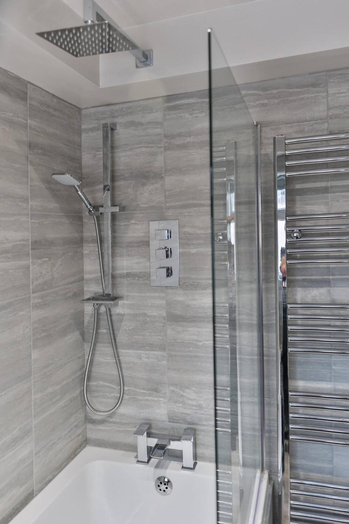 Newly Renovated 3 Bed 2 Bath Apartment & Parking Sheffield Buitenkant foto