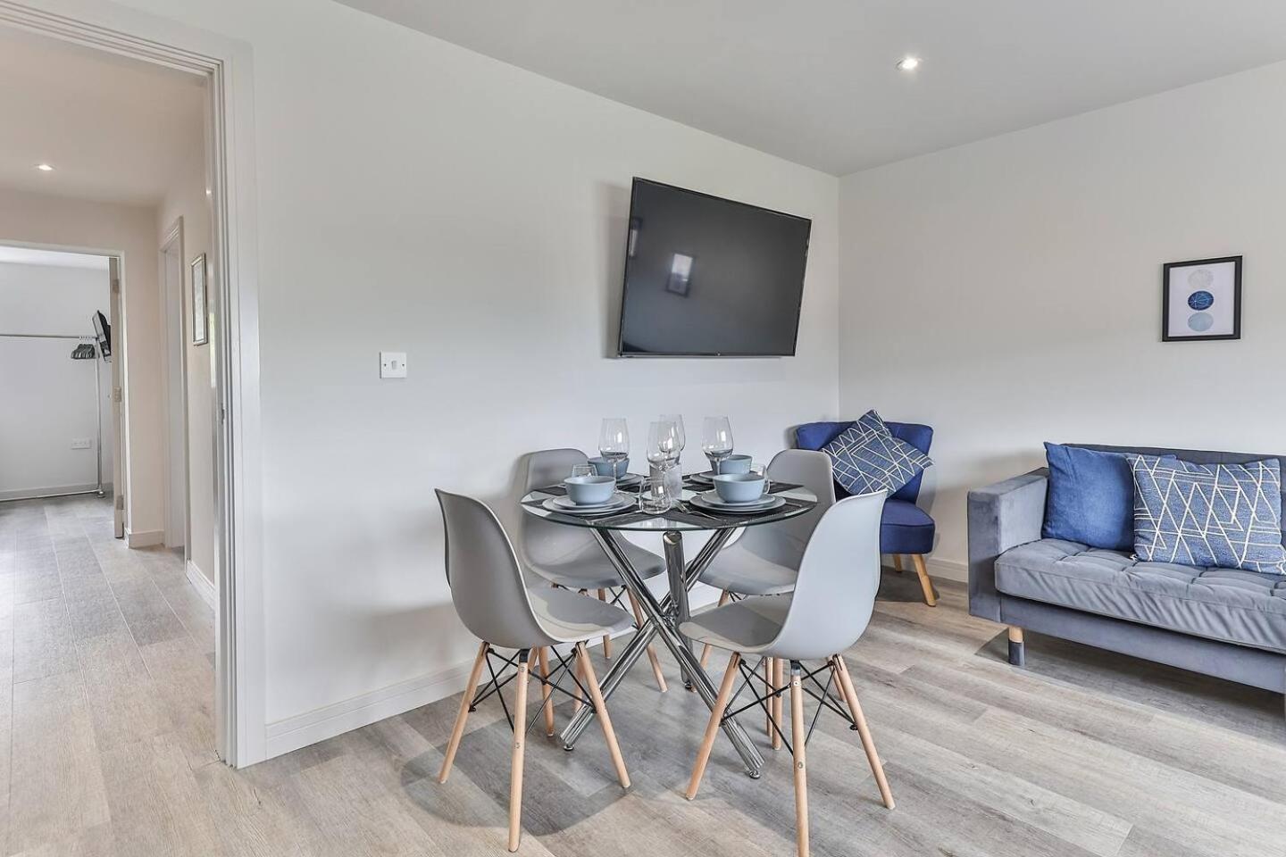 Newly Renovated 3 Bed 2 Bath Apartment & Parking Sheffield Buitenkant foto
